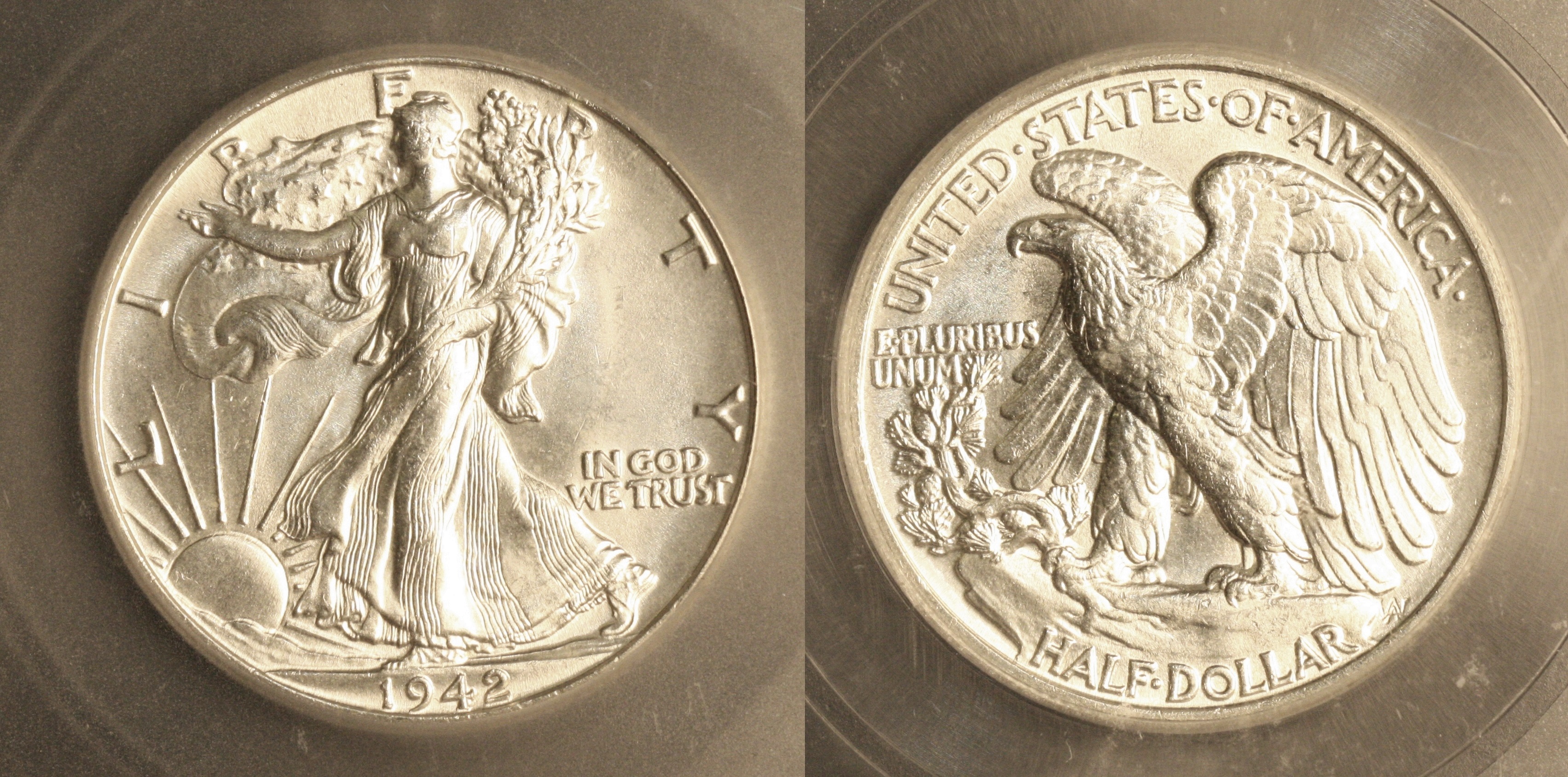 1942 Walking Liberty Half Dollar ICG MS-65 camera