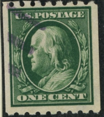 Scott 390 1 Cent Stamp Green Washington Franklin Series perforated horizontally single line watermark
