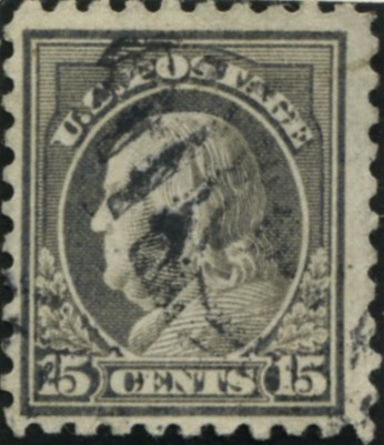 Scott 437 15 Cent Stamp Gray Washington Franklin Series perforated 10 single line watermark