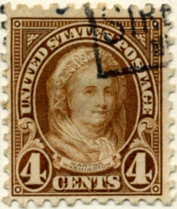 Scott 585 Martha Washington 4 Cent Stamp Yellow Brown Series of 1922-1925 Rotary Press a